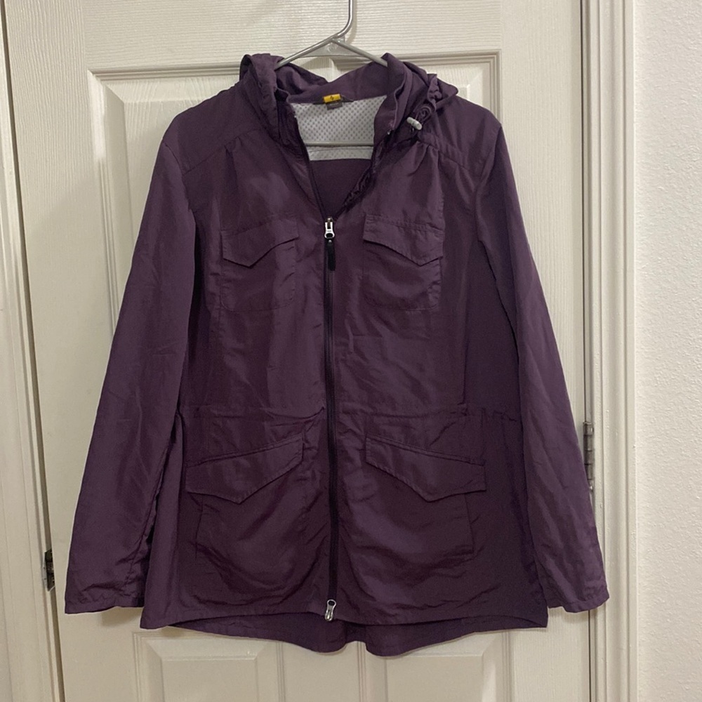 Eddie Bauer Adjustable Lightweight Travex Jacket. Size Large Women’s